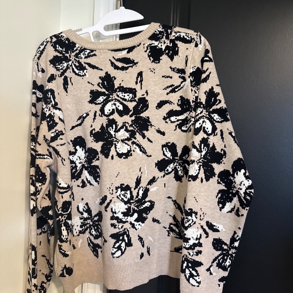 Spring Sweater - Picture 3 of 3